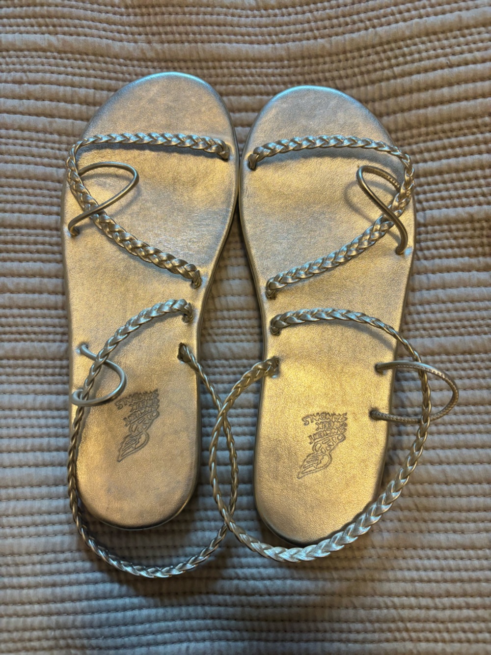 Leather
: Platinum color, Leather
8.5
Handmade in Greece - Picture 2 of 8